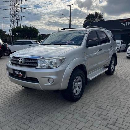 TOYOTA HILUX SW4 2.7 SR 4X2 16V GASOLINA 4P AUTOMÁTICO